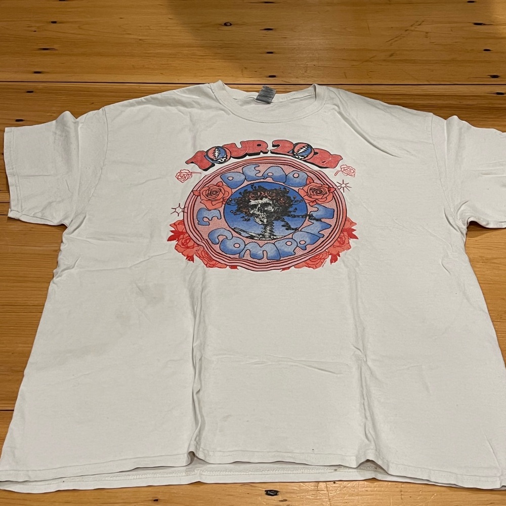 Dead & Company 2021 tour shirt🌹💀